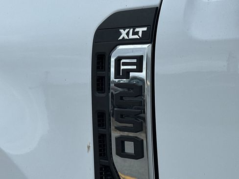 New 2026 Ford F250 XLT w/ XLT Premium Package AWD/4WD image 30