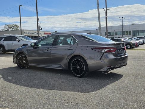 Used 2023 Toyota Camry XSE image 5