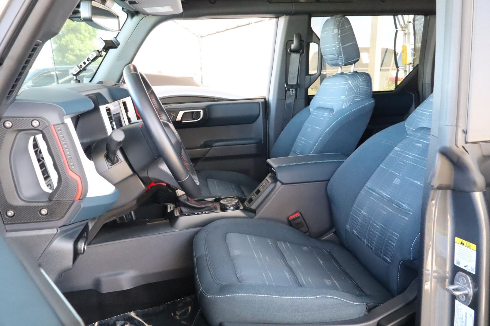Used 2025 Ford Bronco Heritage Edition AWD/4WD image 22