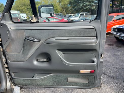 Used 1993 Ford F250 4x4 Regular Cab image 11