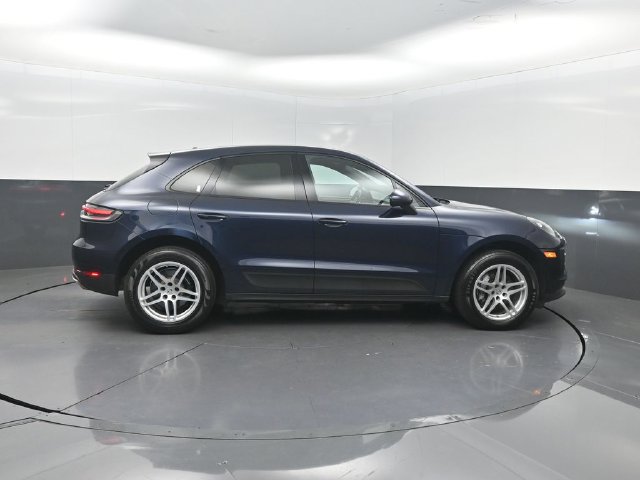 Used 2019 Porsche Macan AWD/4WD image 25