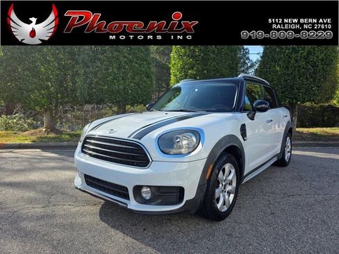 Used 2017 MINI Cooper Countryman image 1