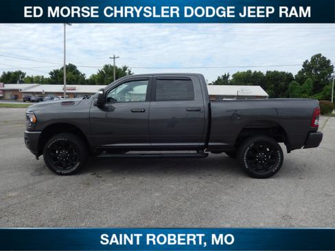 Used 2024 RAM 2500 Big Horn w/ Night Edition AWD/4WD image 8