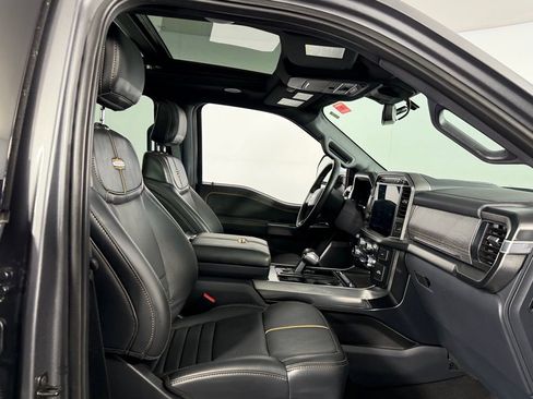Used 2023 Ford F150 Platinum w/ FX4 Off-Road Package image 29