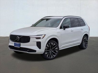 New 2026 Volvo XC90 T8 Ultra w/ Lounge Package