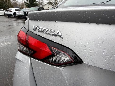 New 2025 Nissan Versa SR w/ Trunk Package image 9