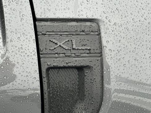 New 2026 Ford Maverick XL image 32