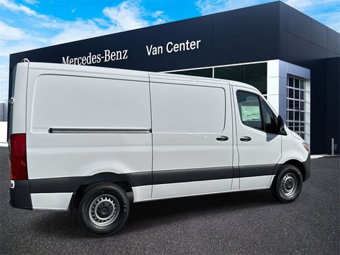 New 2025 Mercedes-Benz Sprinter 2500 image 3