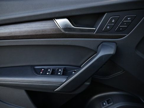 Used 2024 Audi Q5 2.0T Premium Plus image 14