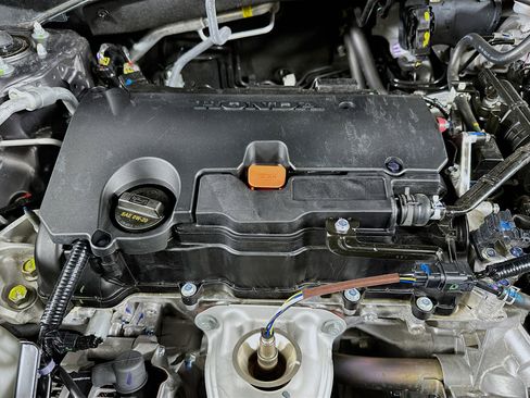 Used 2025 Honda HR-V LX image 31