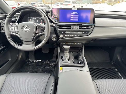 New 2025 Lexus ES 350 Ultra Luxury image 15