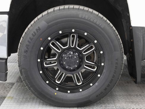 Used 2018 Chevrolet Silverado 1500 LTZ w/ LTZ Plus Package image 15