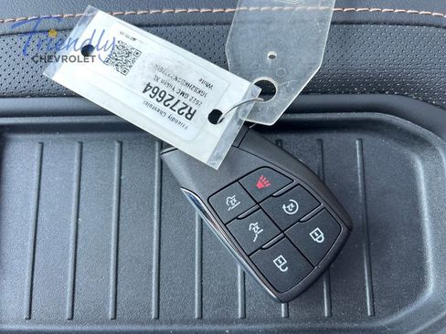 Certified 2022 GMC Yukon XL AT4 w/ Technology Package AWD/4WD image 29