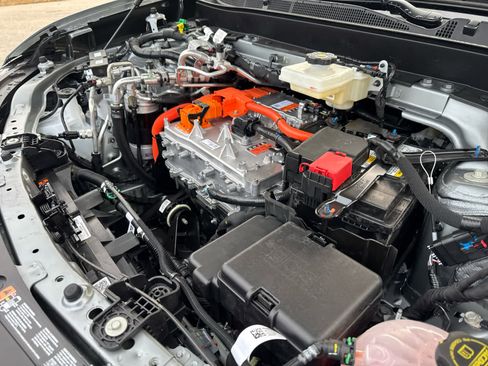 New 2026 Chevrolet Blazer EV LT image 12