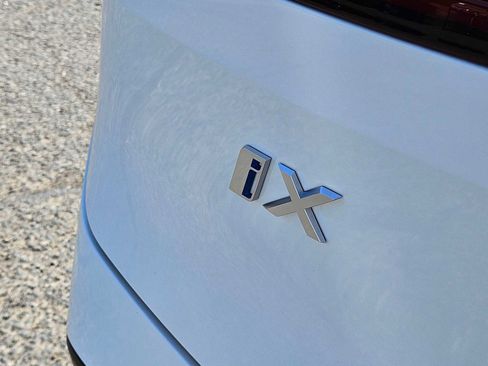 Used 2025 BMW iX xDrive50 image 16