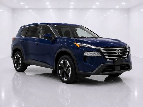 Used 2026 Nissan Rogue SV w/ Cold Weather Package AWD/4WD image 7