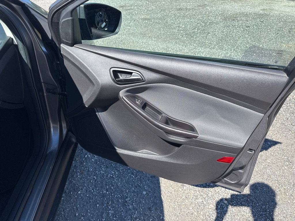 Used 2012 Ford Focus S FWD image 15