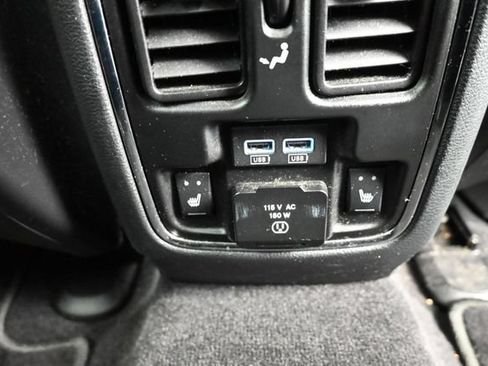 Used 2017 Jeep Grand Cherokee Limited AWD/4WD image 9