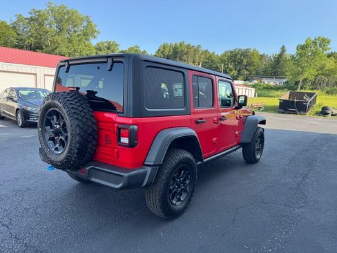 Used 2023 Jeep Wrangler Unlimited w/ Cold Weather Group AWD/4WD image 5