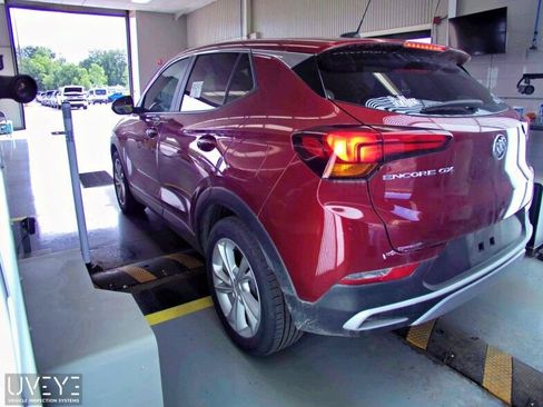 Used 2023 Buick Encore GX Preferred w/ Cold Weather Comfort Package FWD image 4