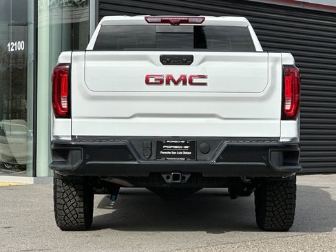 Used 2025 GMC Sierra 1500 AT4X image 7