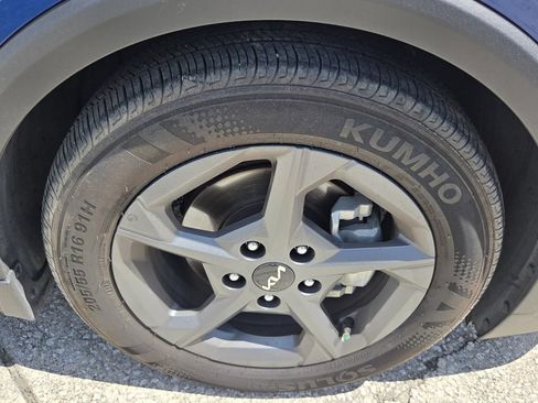 Used 2025 Kia K4 FWD image 9