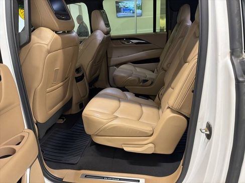 Used 2019 Cadillac Escalade ESV Platinum image 23