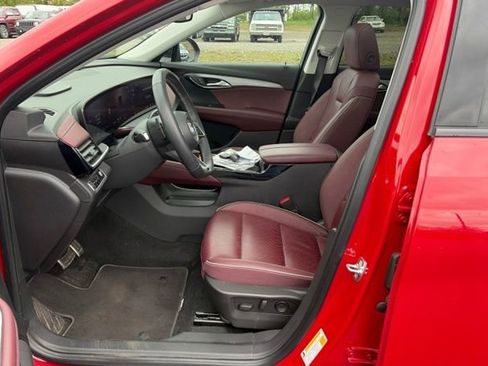 Used 2025 Buick Envision Sport Touring AWD/4WD image 4