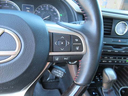 Used 2019 Lexus RX 350L Luxury image 17