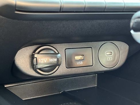 Used 2024 Hyundai Elantra SEL w/ Convenience Package FWD image 32