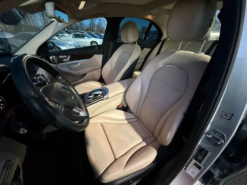 Used 2017 Mercedes-Benz C 300 Sedan image 11