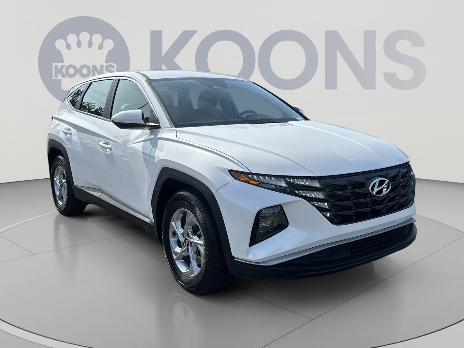 Used 2023 Hyundai Tucson SE FWD image 2