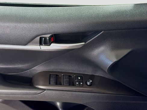 Used 2024 Toyota Camry SE image 23