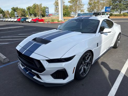 Used 2025 Ford Mustang GT Premium w/ GT Performance Package RWD image 1
