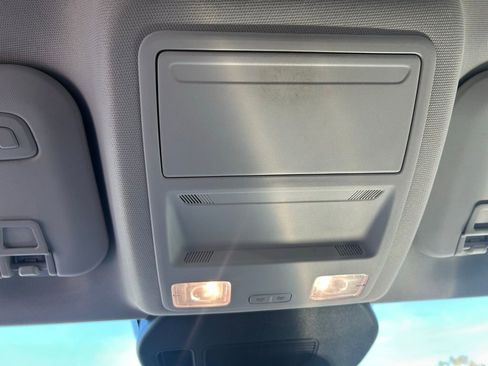 Certified 2022 Ford Escape Titanium w/ Class II Trailer Tow Package image 35