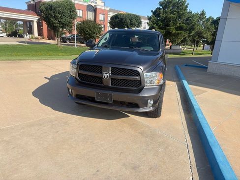 Used 2014 RAM 1500 Express AWD/4WD image 5