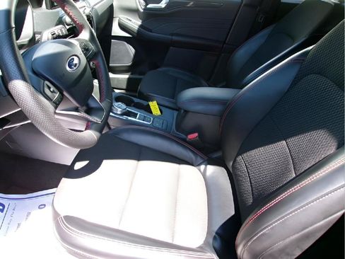 Used 2024 Ford Escape ST-Line FWD image 13