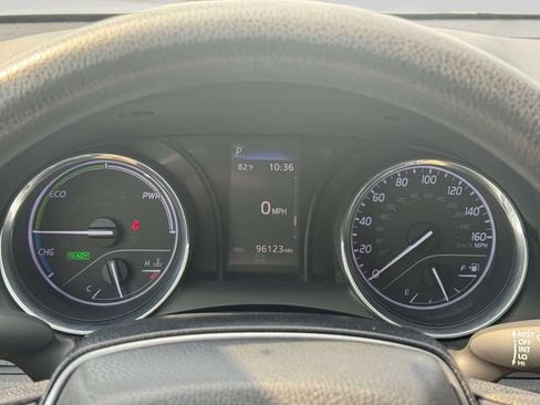 Used 2020 Toyota Camry LE FWD image 30