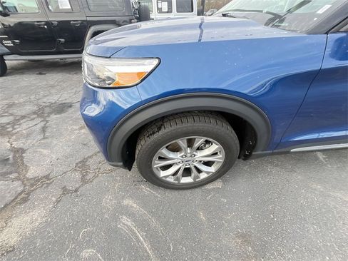Used 2022 Ford Explorer Limited w/ Equipment Group 301A image 10