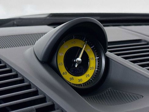 Certified 2024 Porsche 911 GT3 image 17