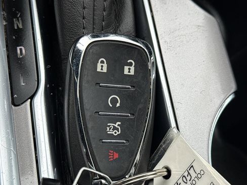 Used 2020 Chevrolet Malibu LT image 35