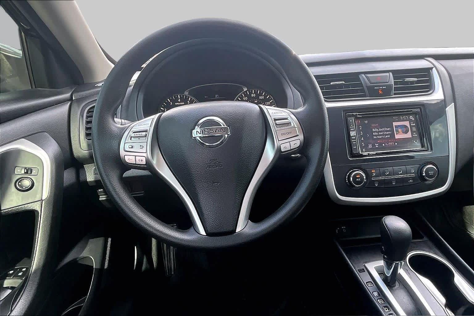 Used 2016 Nissan Altima 2.5 S w/ Power Driver Seat Package FWD image 5