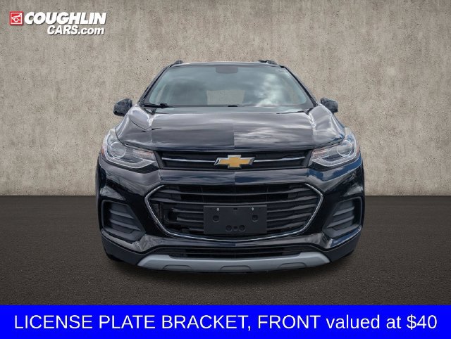 Used 2019 Chevrolet Trax LT w/ LT Convenience Package FWD image 2