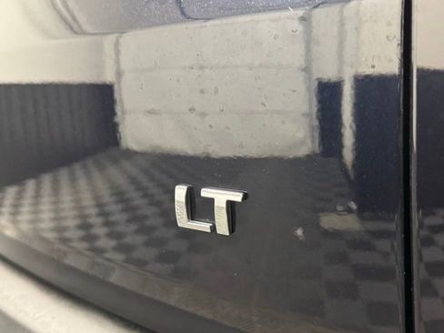 Used 2020 Chevrolet Traverse LT image 39