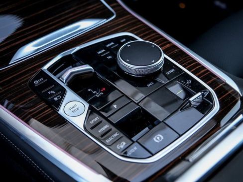 New 2026 BMW X5 xDrive50e image 16