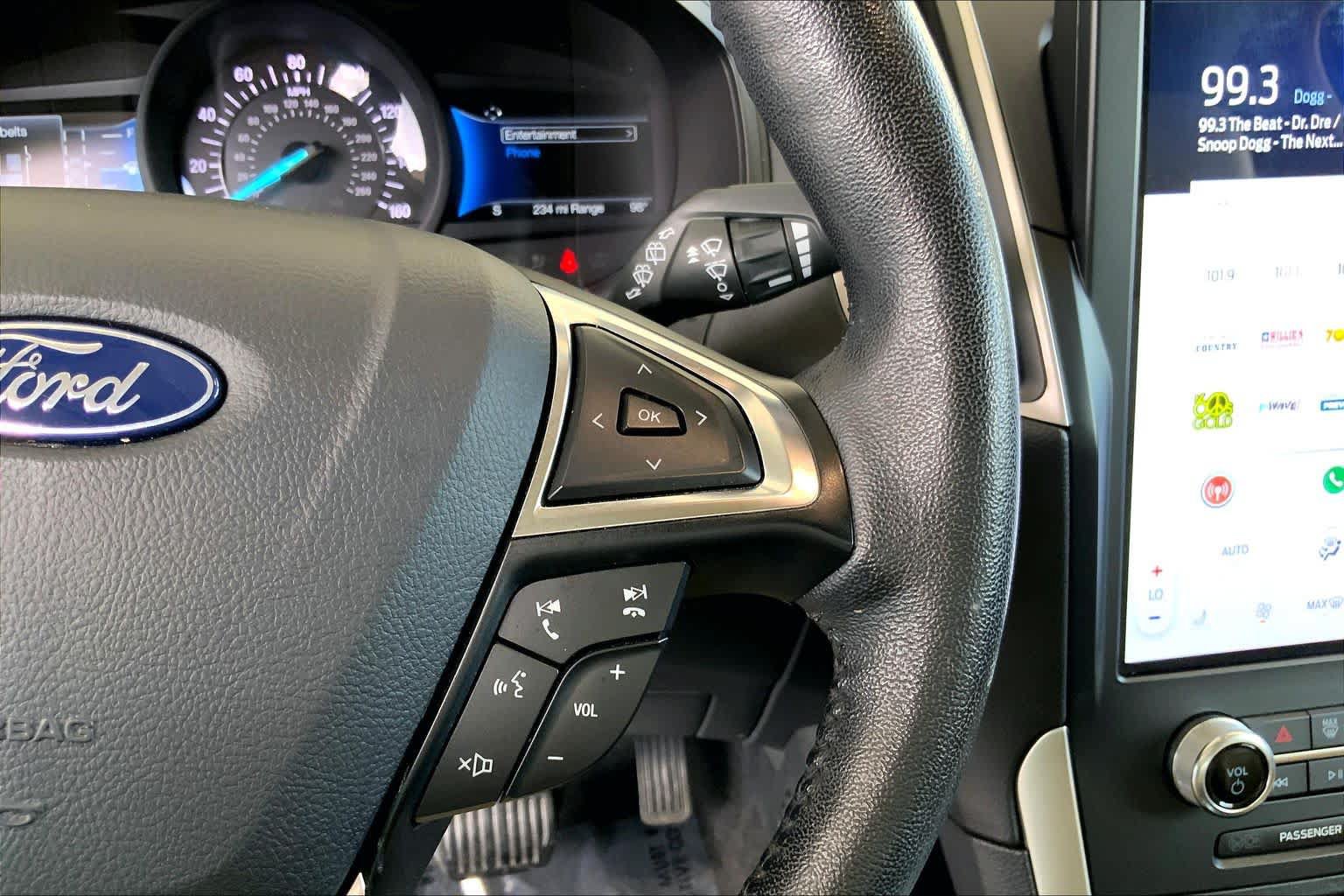 Used 2024 Ford Edge SEL AWD/4WD image 23