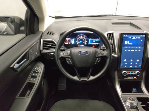 Used 2021 Ford Edge SE FWD image 22