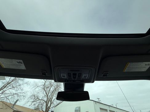 Used 2026 GMC Sierra 1500 SLT w/ SLT Premium Plus Package image 27