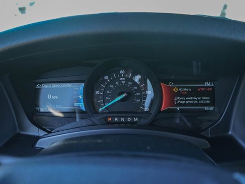 Used 2017 Ford Expedition Limited image 5