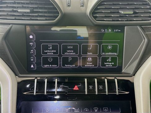 Used 2019 Lamborghini Urus image 9